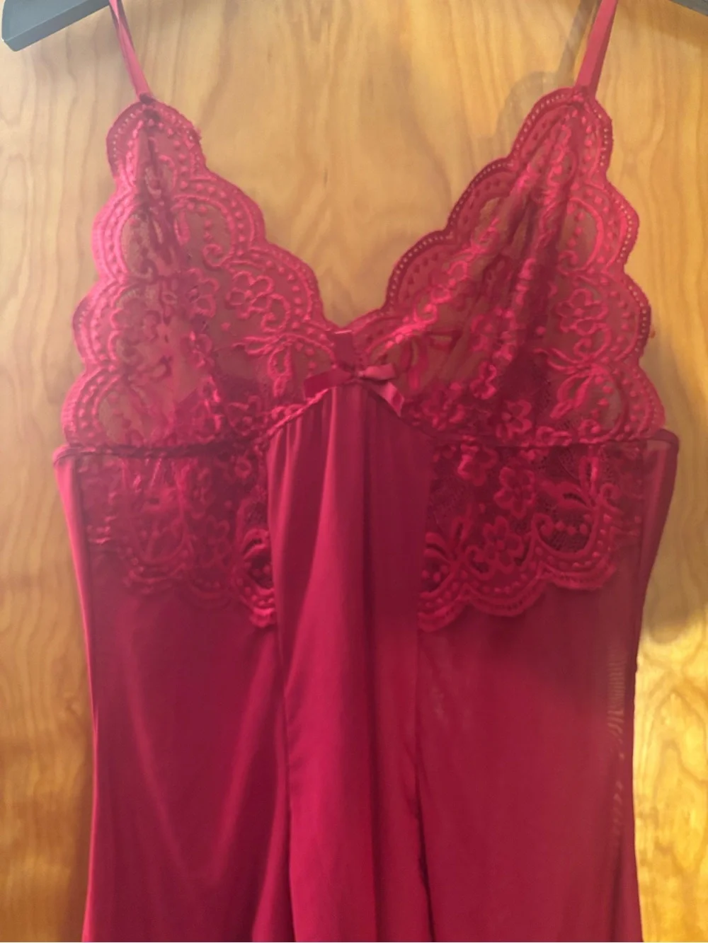Red lace lingerie with floral embroidery, size XXL
